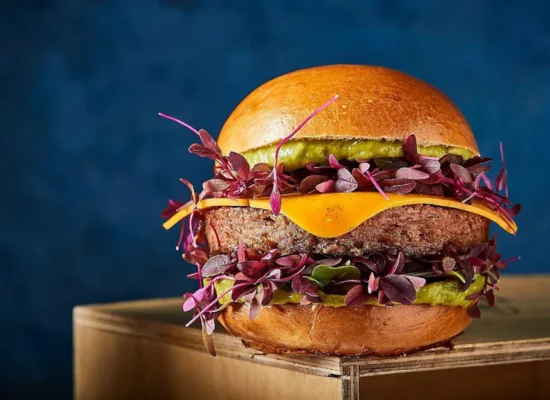 JBurger - פופ אפ המבורגר טבעוני מושחת במסעדת J17