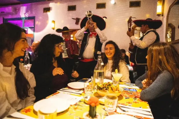 סילבסטר 2023: 5 מסעדות שחוגגות קצת אחרת בתל אביב סילבסטר 2023: 5 מסעדות שחוגגות קצת אחרת בתל אביב