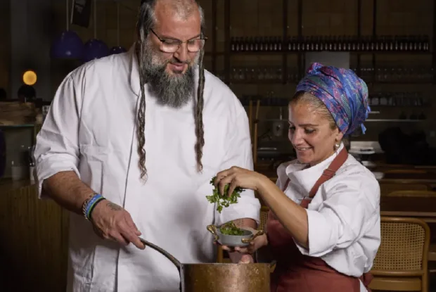 זוג מנצח: פופ אפ אוכל ביתי של אסתר ויהונתן מגיע לתל אביב זוג מנצח: פופ אפ אוכל ביתי של אסתר ויהונתן מגיע לתל אביב