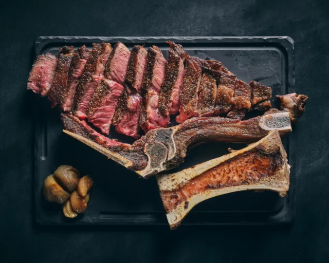 רוטשילד 11 - מסעדת בשרים כשרה ויוקרתית