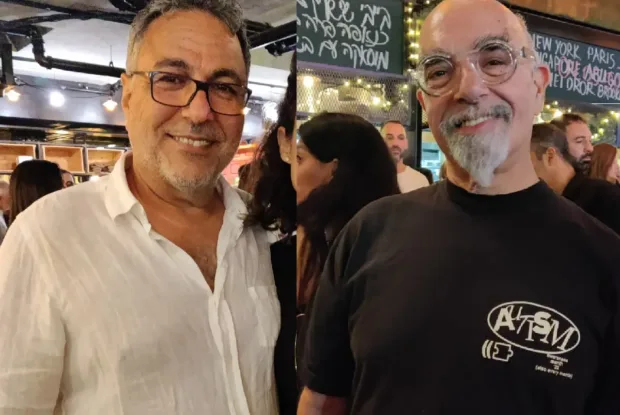 מפגש פסגה: ישראל אהרוני וחיים כהן מבשלים במסעדת דיקסי מפגש פסגה: ישראל אהרוני וחיים כהן מבשלים במסעדת דיקסי