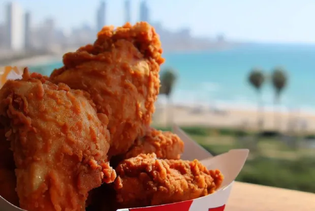 עוף בעיר הגדולה: נפתח סניף KFC תל אביב עוף בעיר הגדולה: נפתח סניף KFC תל אביב