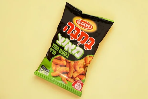 במבה מאנצ' חמוץ חריף: אם כבר טראש, אז עד הסוף? במבה מאנצ' חמוץ חריף: אם כבר טראש, אז עד הסוף?