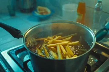 העלמת ריחות טיגון בבית