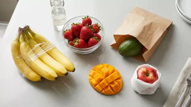 אחסון פירות במטבח - על השיש או במקרר?